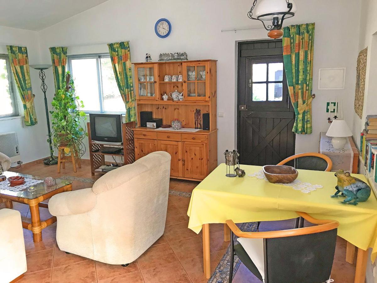 Buganvilea - Vivenda Johanna Apartment Lagos